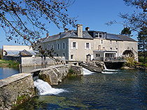 piscine privée couverte chauffée